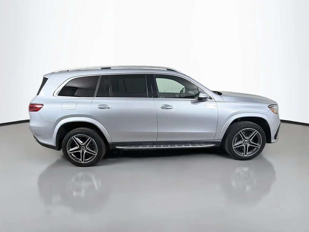 Used 2024  Mercedes-Benz GLS 450 image 5