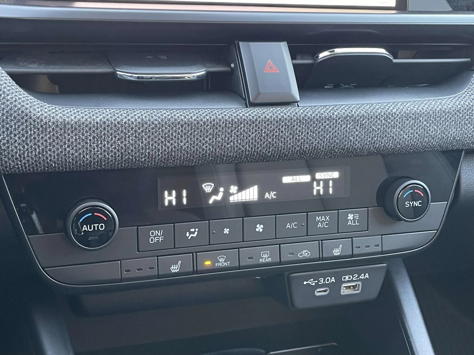 Used 2026 Sapphire Blue Pearl Subaru Limited image 19