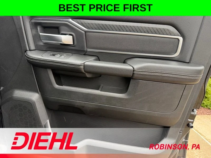 New 2026 Diamond Black Crystal Pearl-Coat Exterior Paint RAM Big Horn image 16