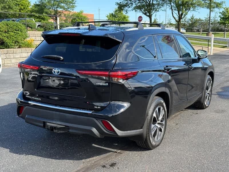 Used 2022 Midnight Black Metallic Toyota Hybrid XLE image 3