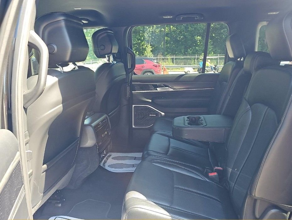 Used 2024 Black Jeep Series II image 12