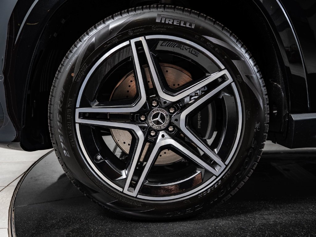 New 2026 Obsidian Black Metallic Mercedes-Benz GLS 450 image 13