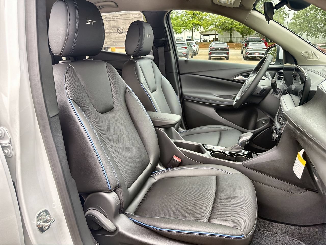 2026 Buick Encore GX Sport Touring - Photo 23