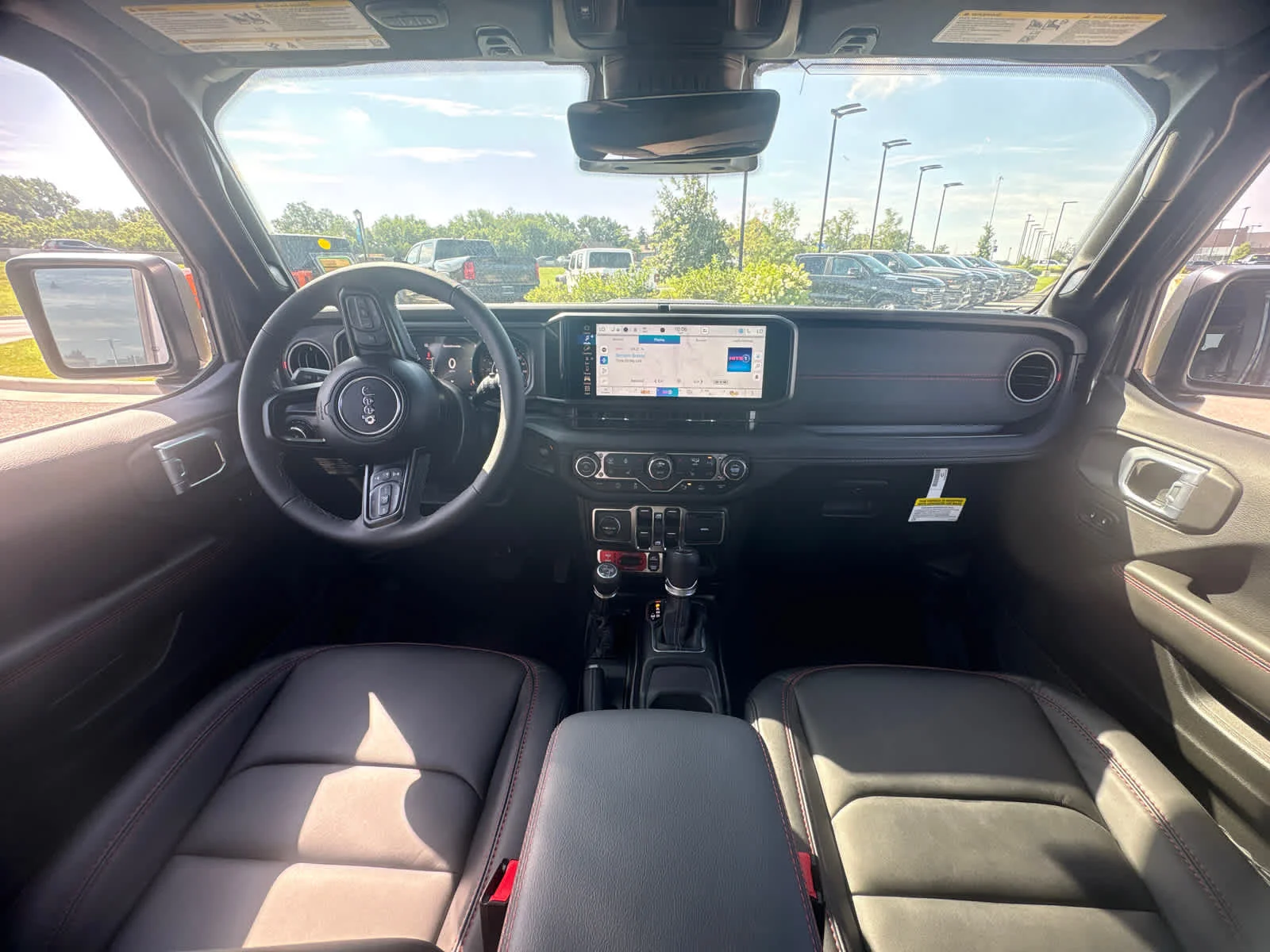 New 2026 Granite Crystal Metallic Clearcoat Jeep Rubicon X image 18