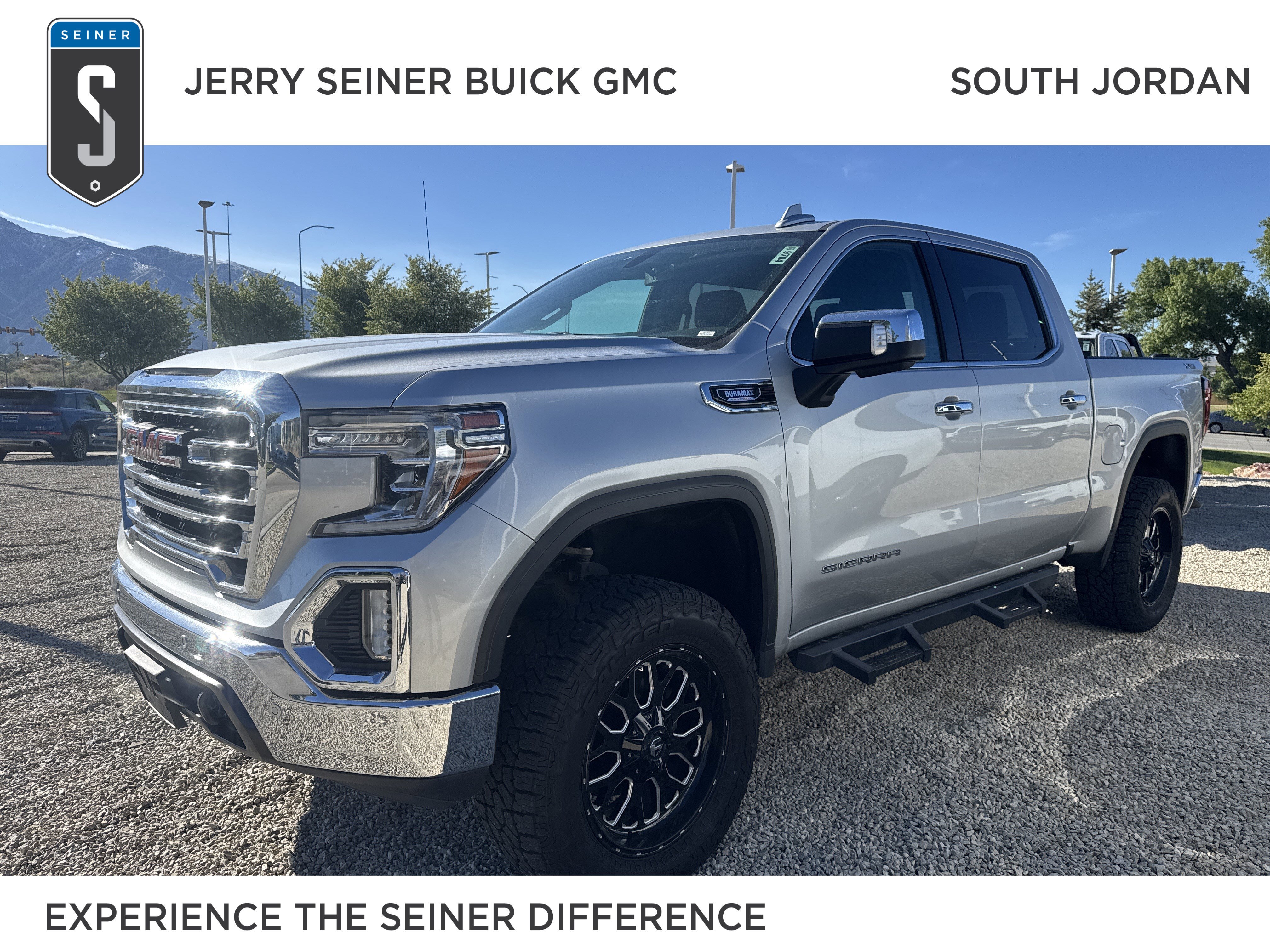 2020 GMC Sierra 4WD Crew Cab Short Box SLT's photo