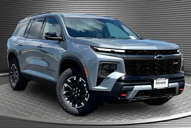 2026 Chevrolet Traverse Z71 - Photo 2