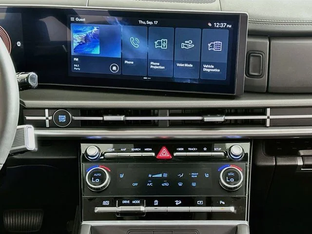 New 2027 White Hyundai SEL image 15