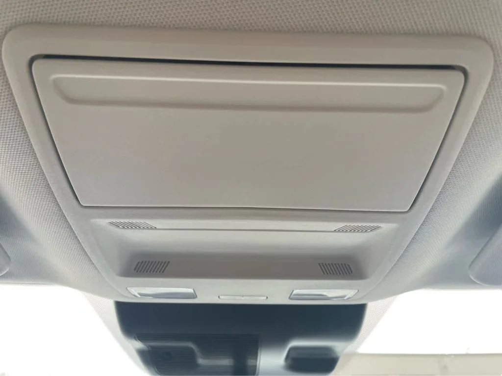 New 2026 Space White Metallic Ford XLT image 29