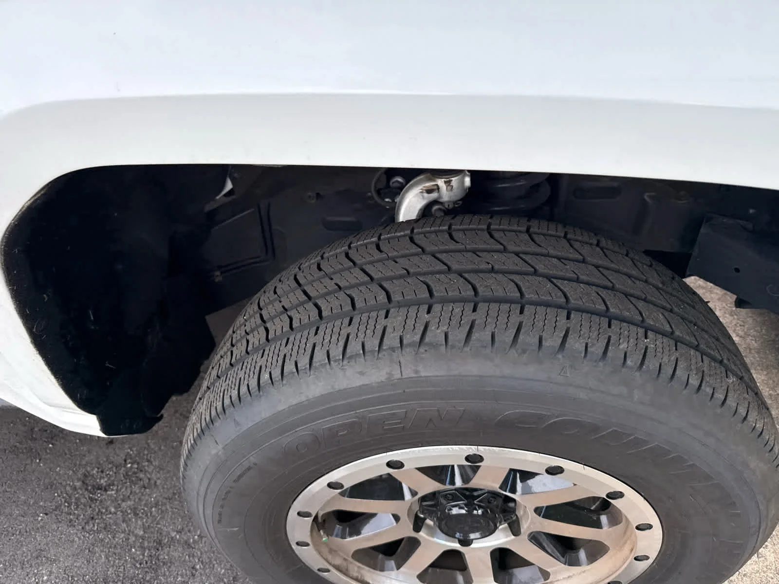 Used 2025 Toyota Tacoma SR5 with VIN 3TMLB5JN1SM123191 for sale in Little Rock