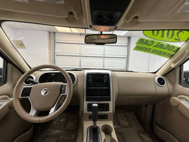 Used 2010  Mercury Base image 4