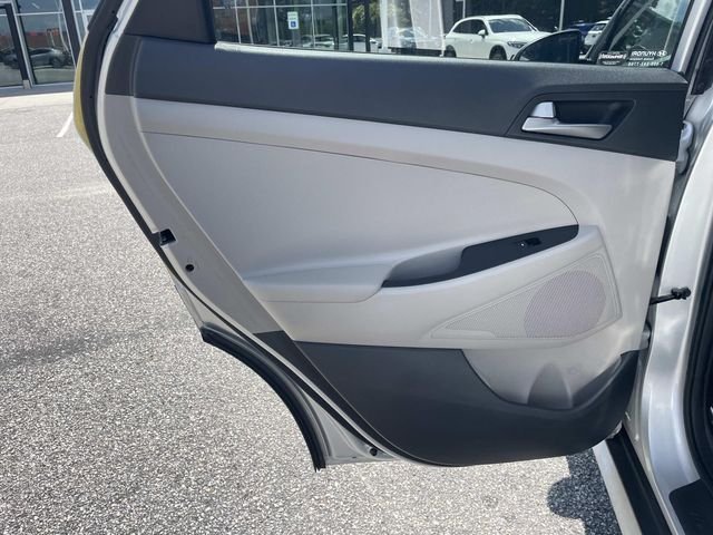 Used 2018 Silver Hyundai SEL image 11