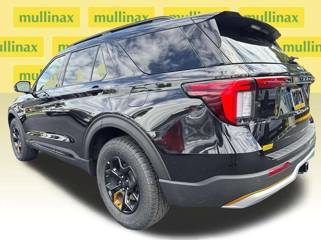 New 2026 Black Ford Tremor image 4