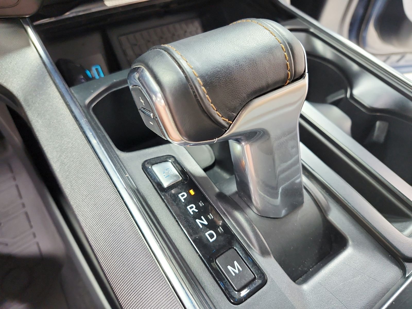 Used 2023 Azure / Gray Metallic Ford Platinum image 30