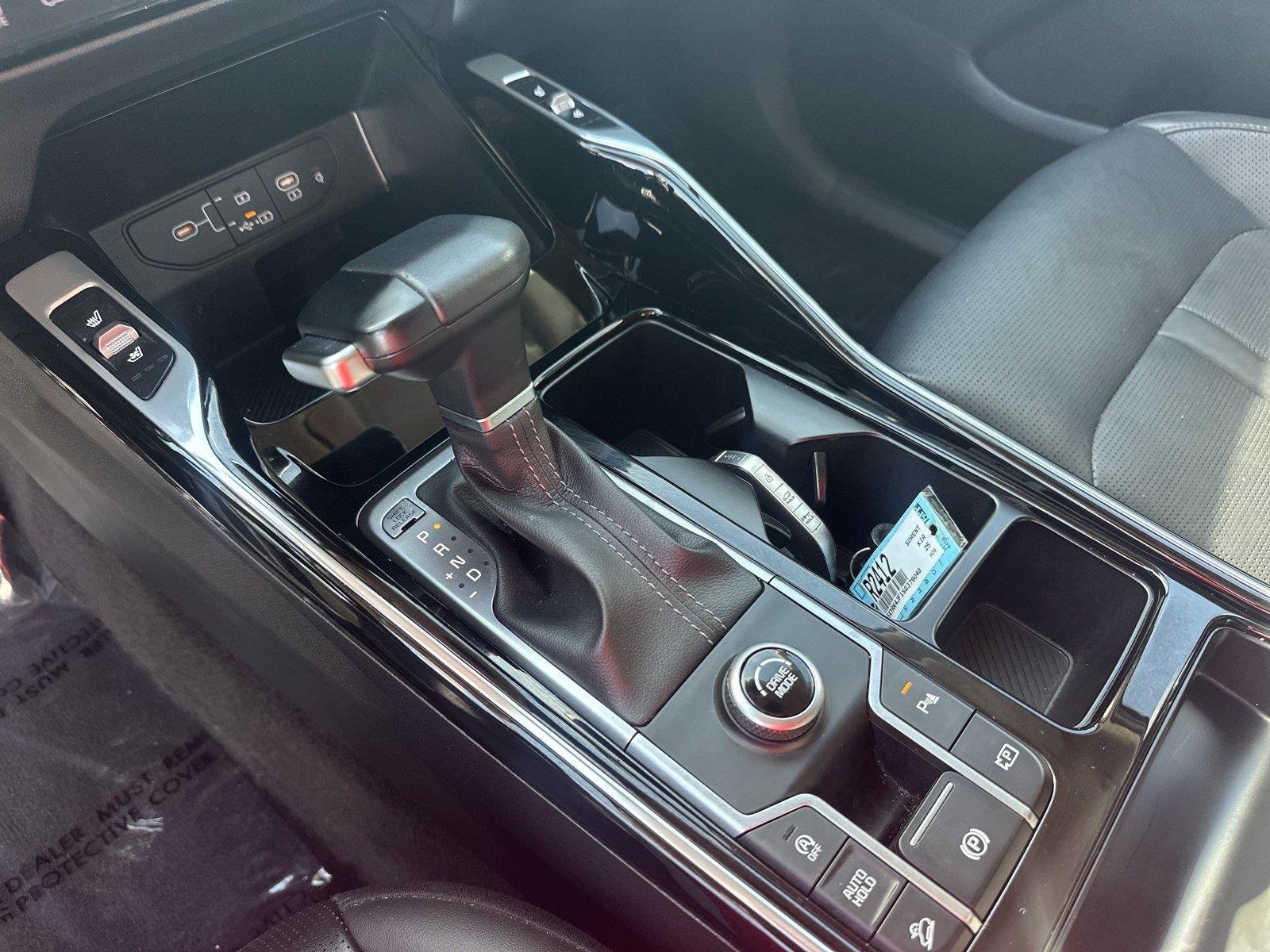Used 2025 Everlasting Silver Kia SX image 24
