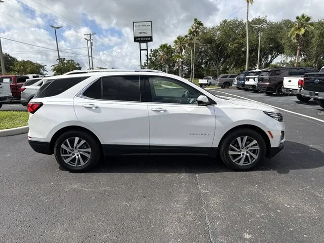 Used 2024 Iridescent Pearl Tricoat Chevrolet Premier image 3