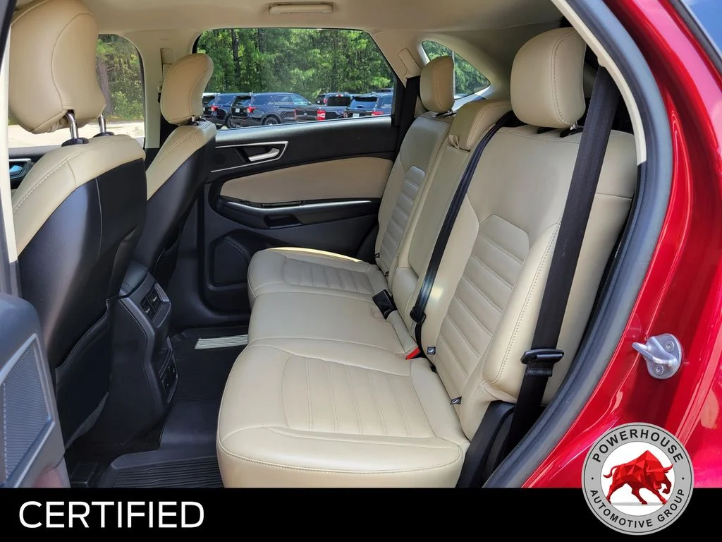 Used 2018 Red Ford SEL image 17