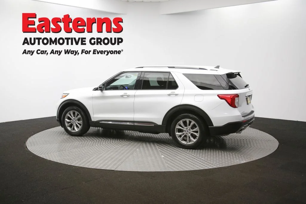 Used 2023 White Ford Limited image 63