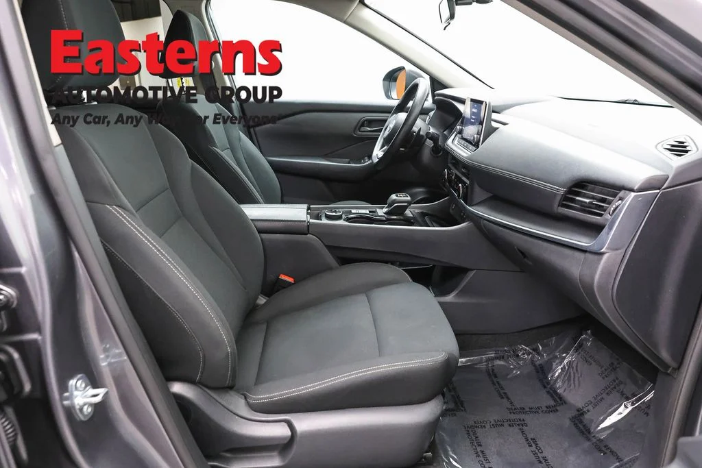 Used 2024 Gray Nissan S image 25