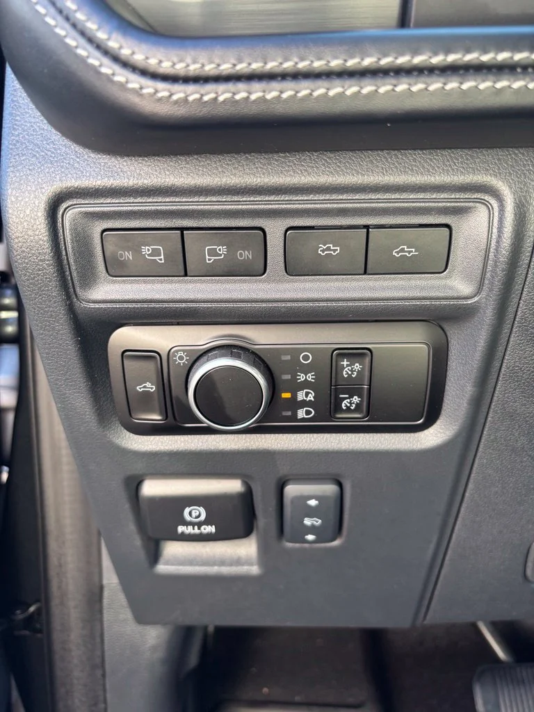 Used 2024 Gray Ford Platinum image 16