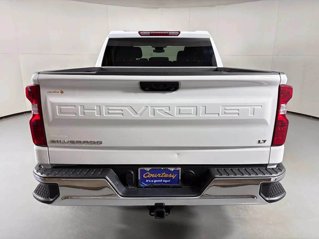 Used 2023 White Chevrolet LT image 8