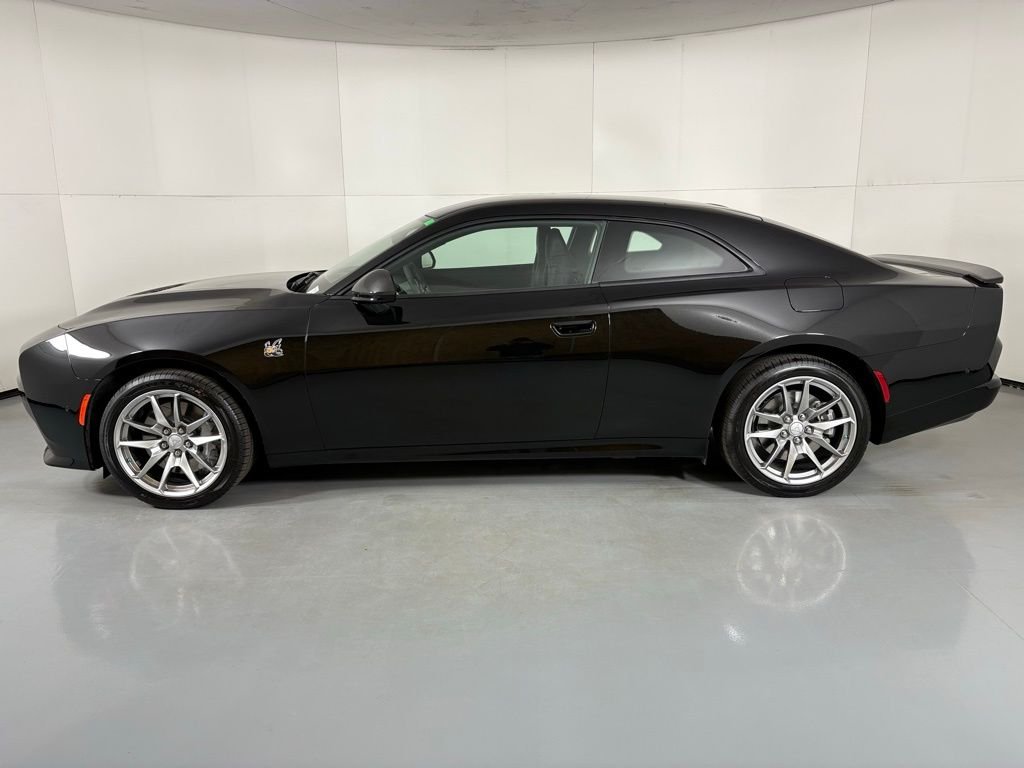 New 2026 Diamond Black Crystal Pearlcoat Dodge Scat Pack Plus image 5