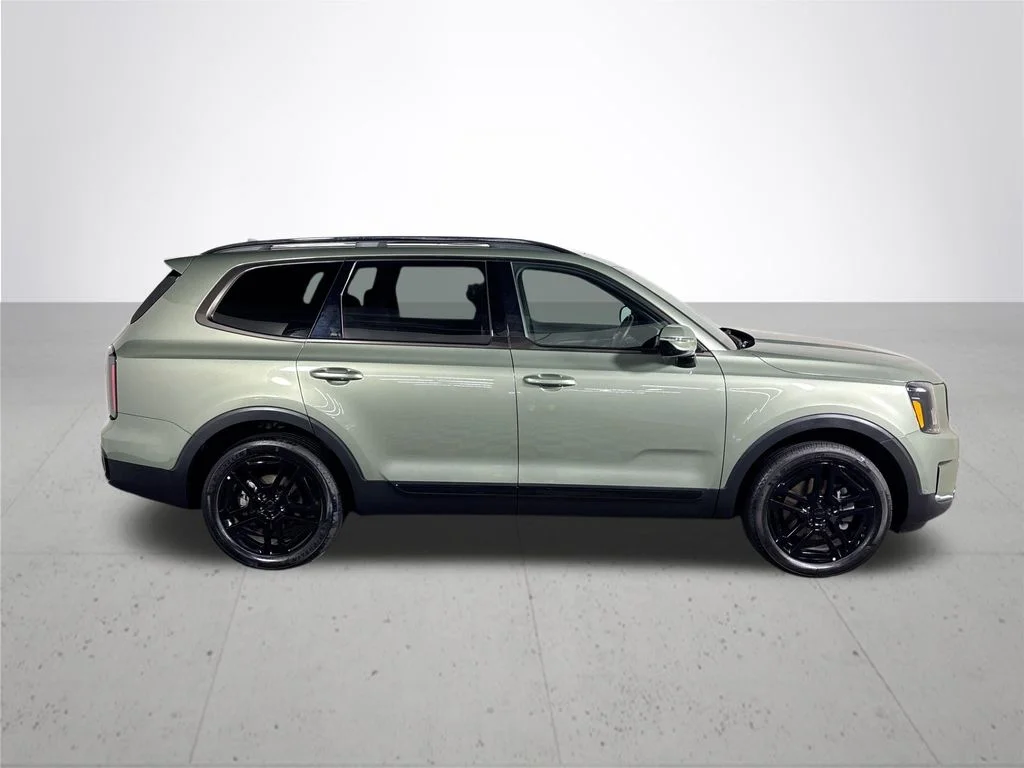 Used 2025 Green Kia SX X-Line image 5