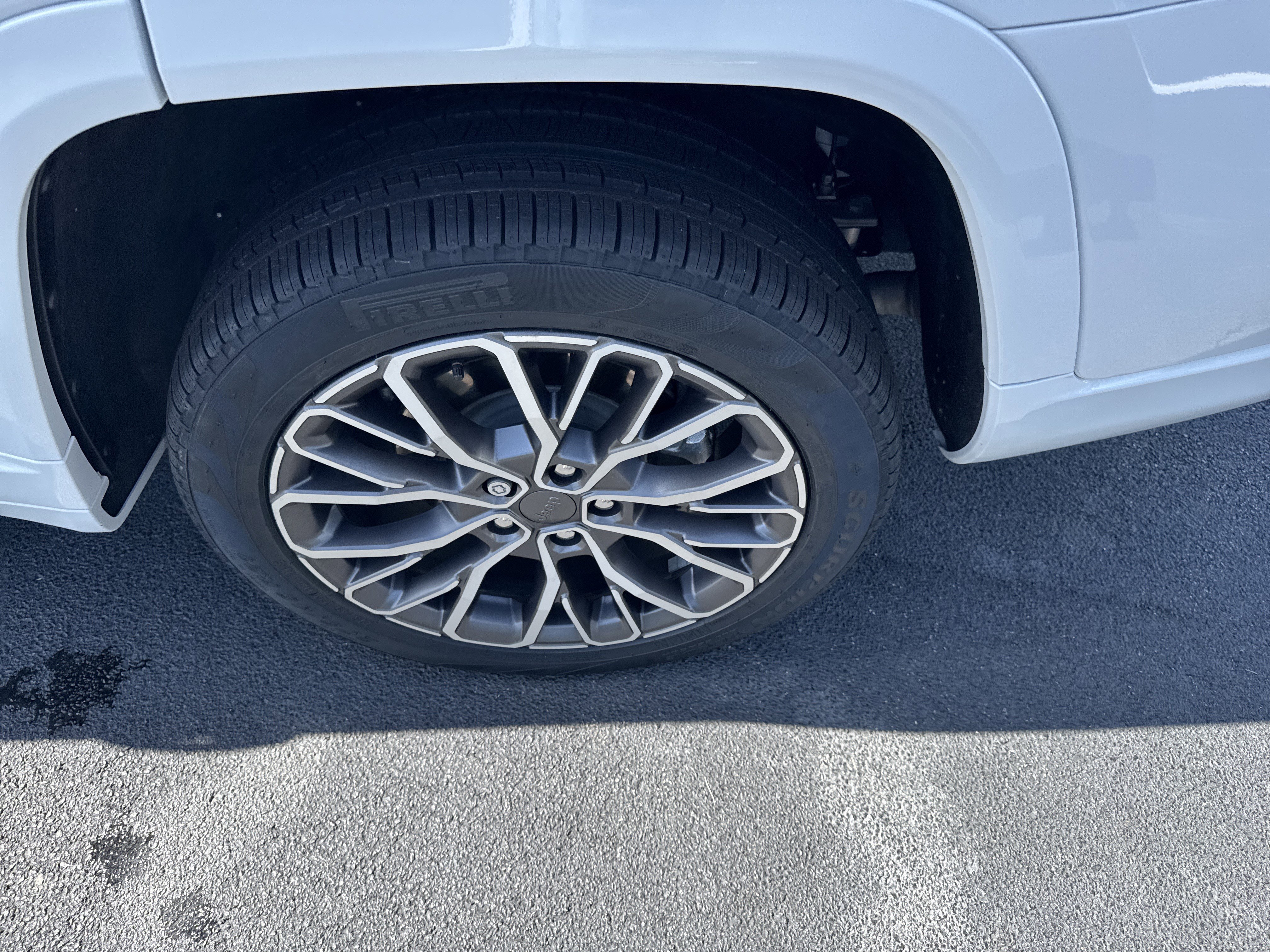 Used 2025 Bright White Clearcoat Jeep Summit image 12