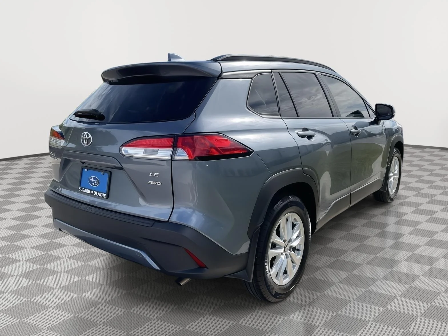 Used 2022 Celestite Toyota LE image 25