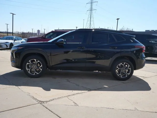2026 Chevrolet Trax LT - Photo 4