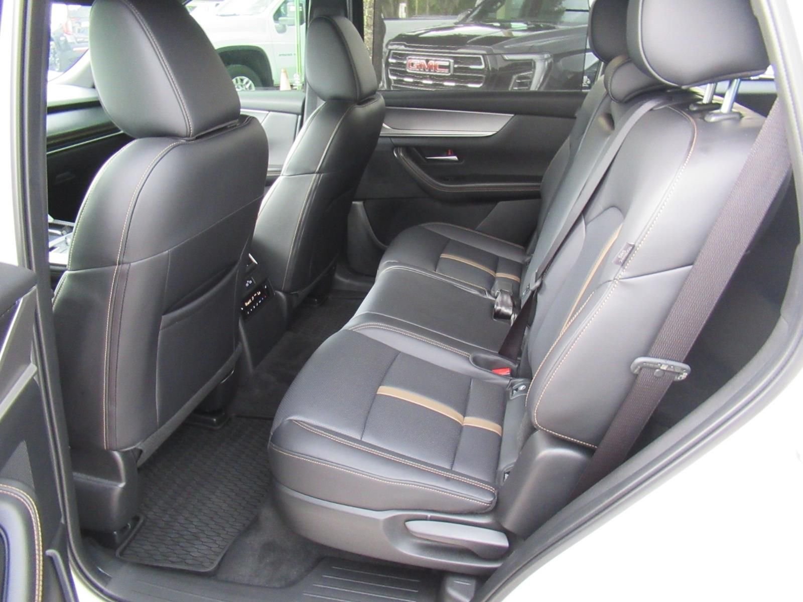Used 2025 White Mazda 3.3 Turbo Premium Plus image 32