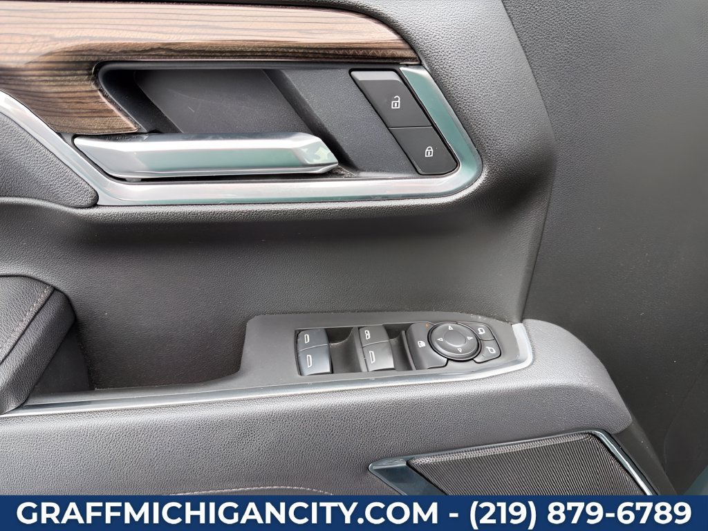 Used 2025 Cypress Gray Chevrolet LT image 20