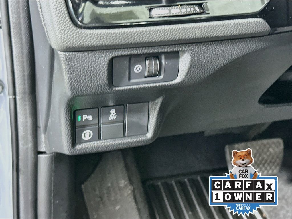 Used 2024 Morning Mist Metallic Honda Touring image 11