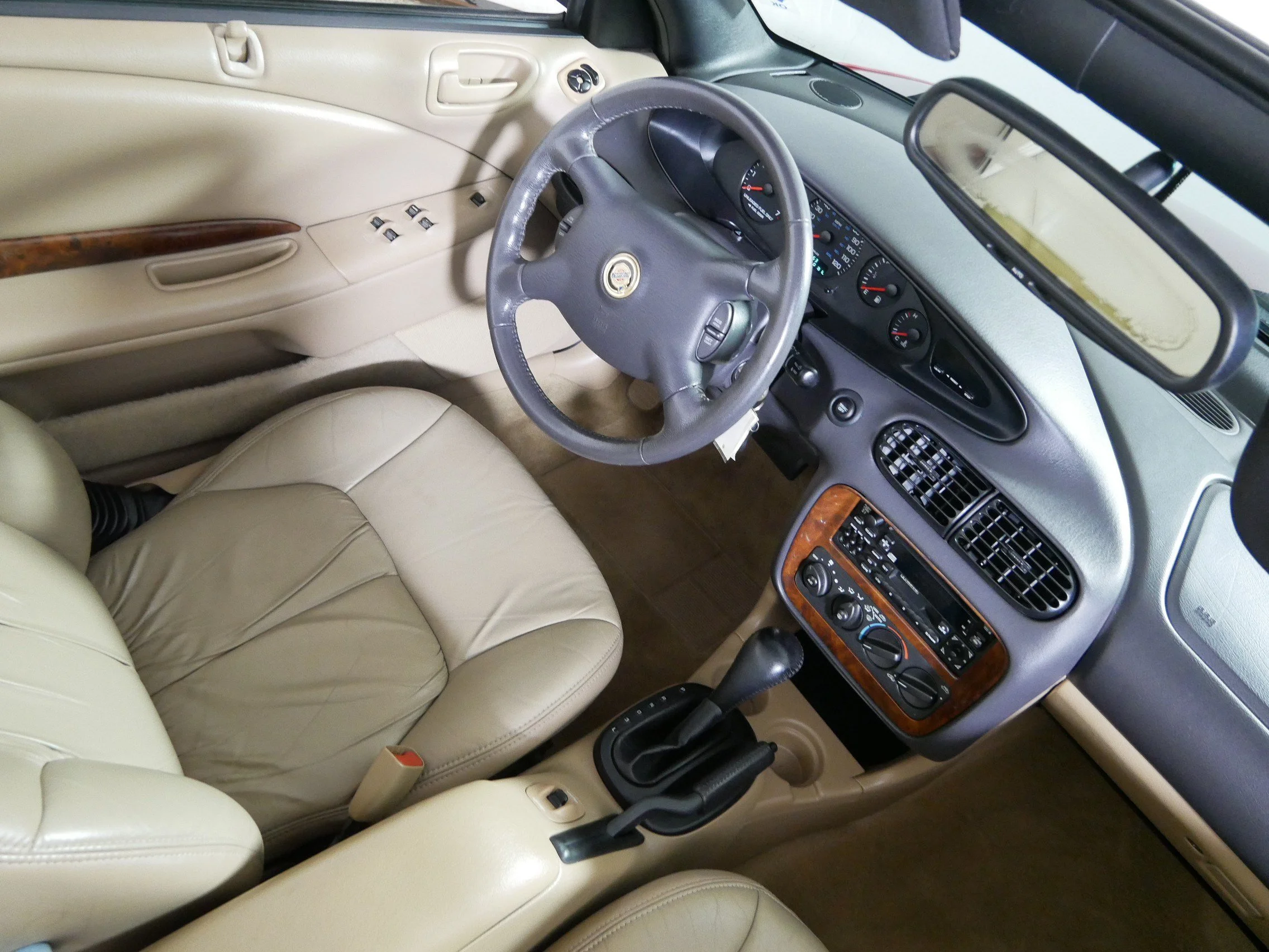 Used 2000 Deep Cranberry Pearl Chrysler JXi image 9