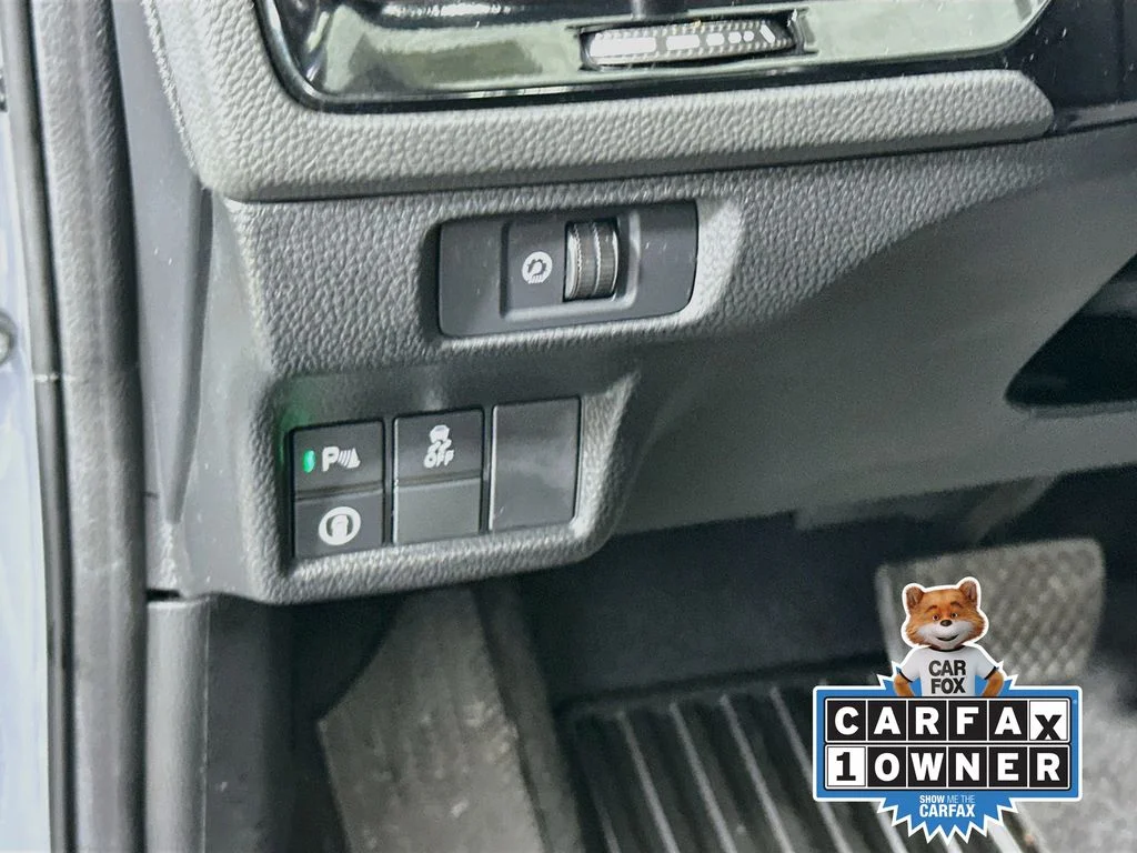 Used 2024 Morning Mist Metallic Honda Touring image 11