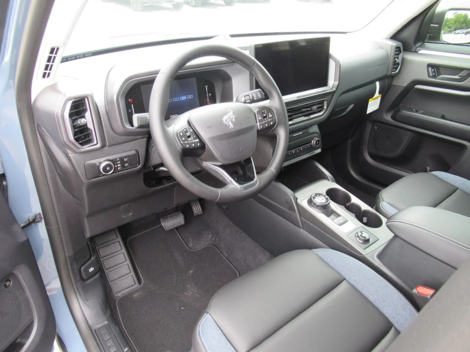 New 2026 Azure Gray Metallic Tri-Coat Ford Outer Banks® image 15
