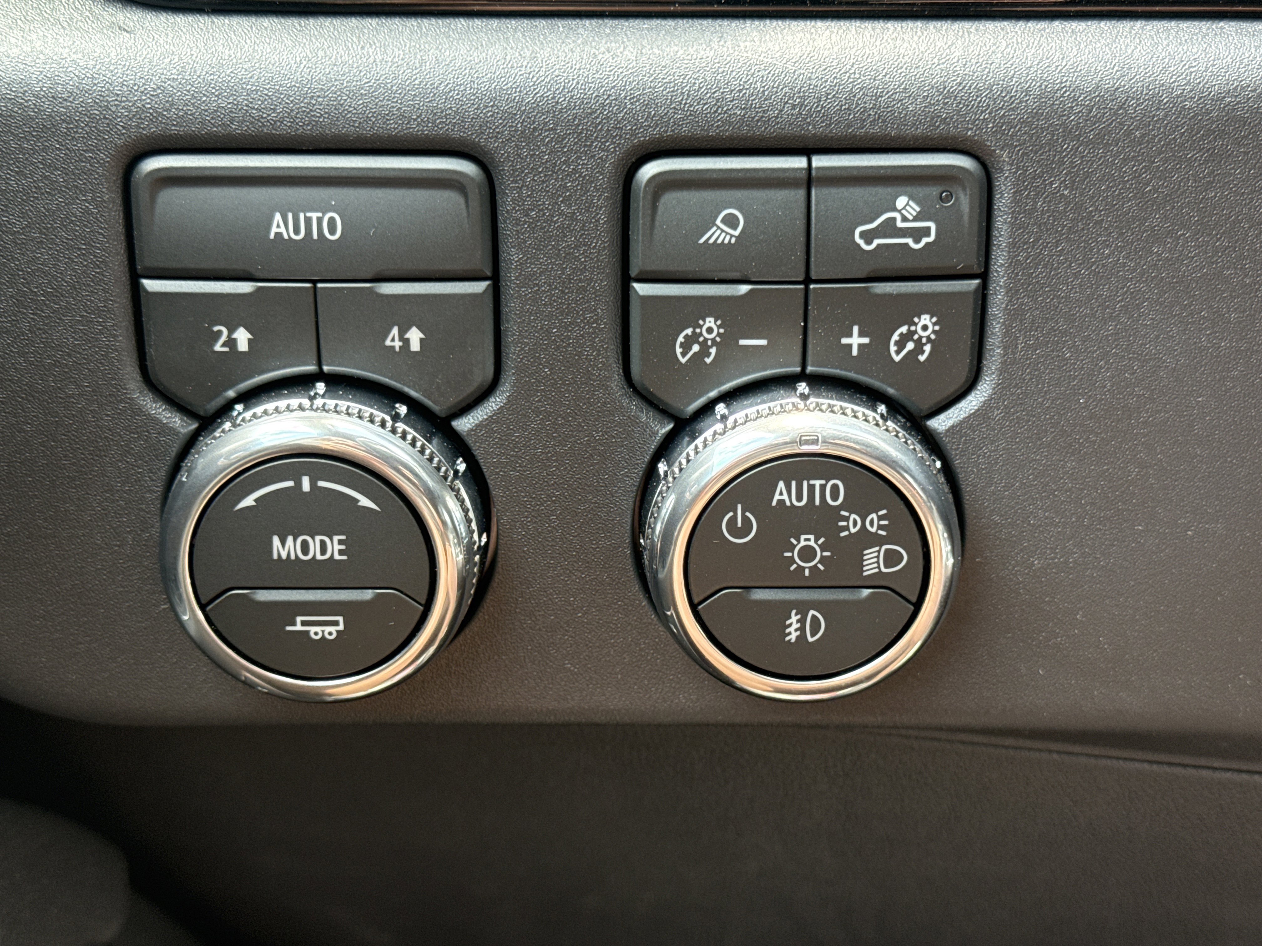 2026 GMC Sierra 1500 SLT - Photo 24