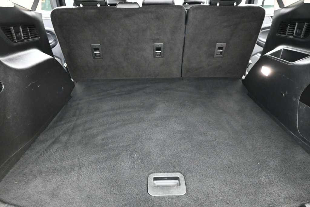 Used 2023 Black Ford SEL image 9