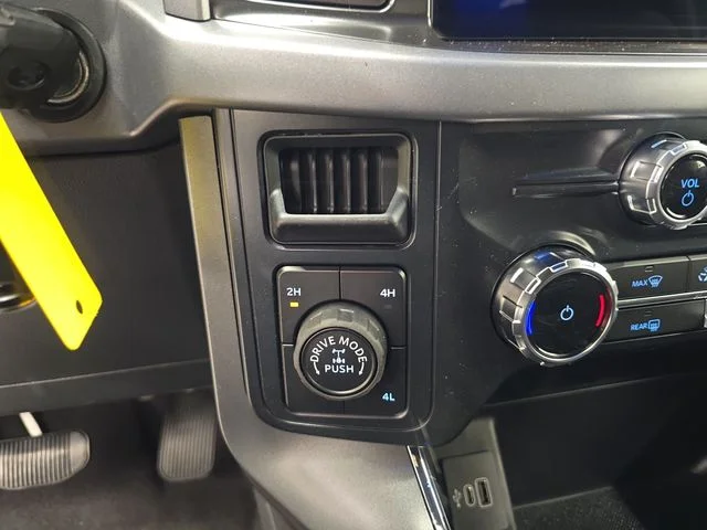 New 2026 Avalanche Ford XLT image 32