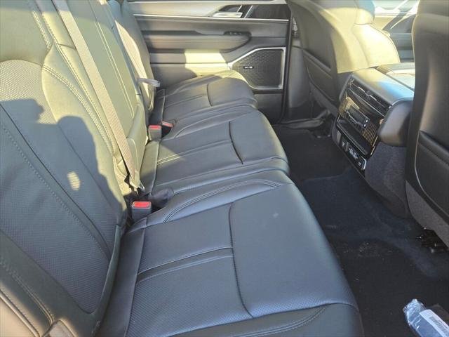 New 2026 High Gloss Black Exterior Paint Jeep Grand Wagoneer image 35