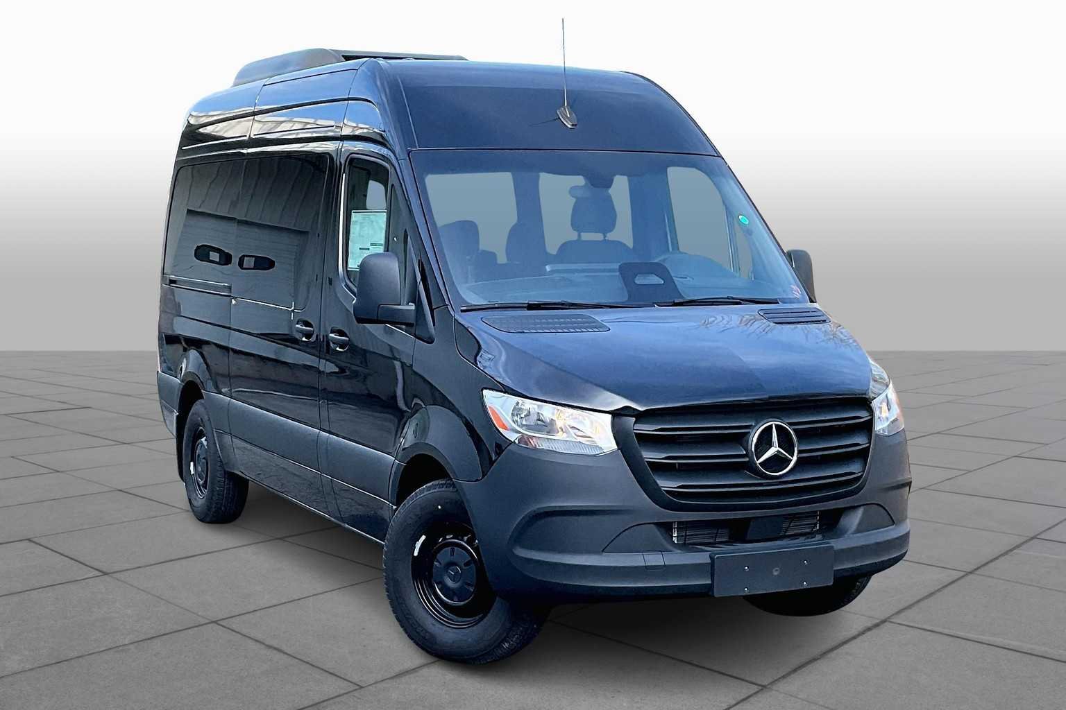 Used 2025 Jet Black Mercedes-Benz  image 2