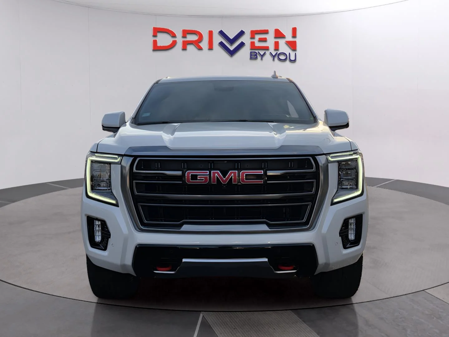 Used 2024 White Frost Tricoat GMC AT4 image 8