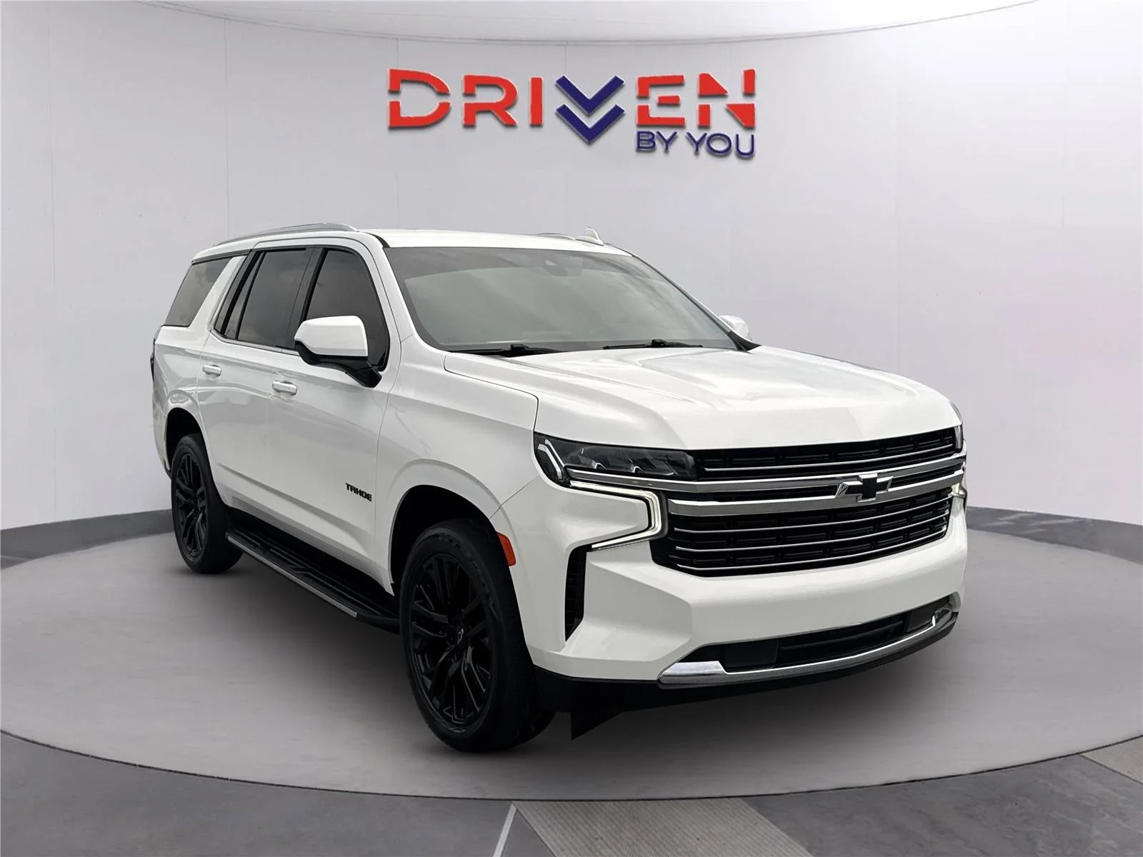 Used 2021 SUMMIT WHITE Chevrolet LT image 1