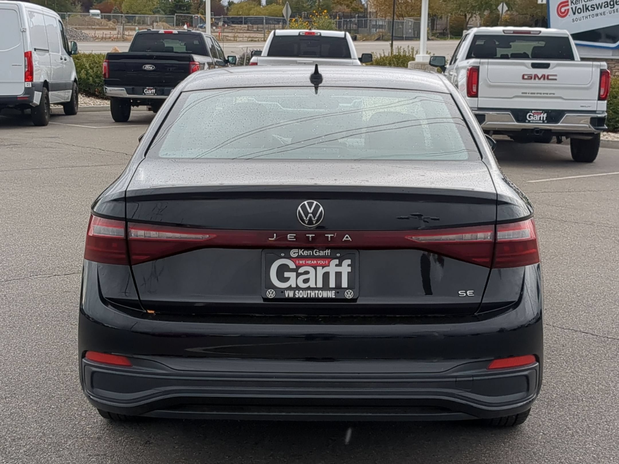 Used 2025 Gray Volkswagen SE image 4