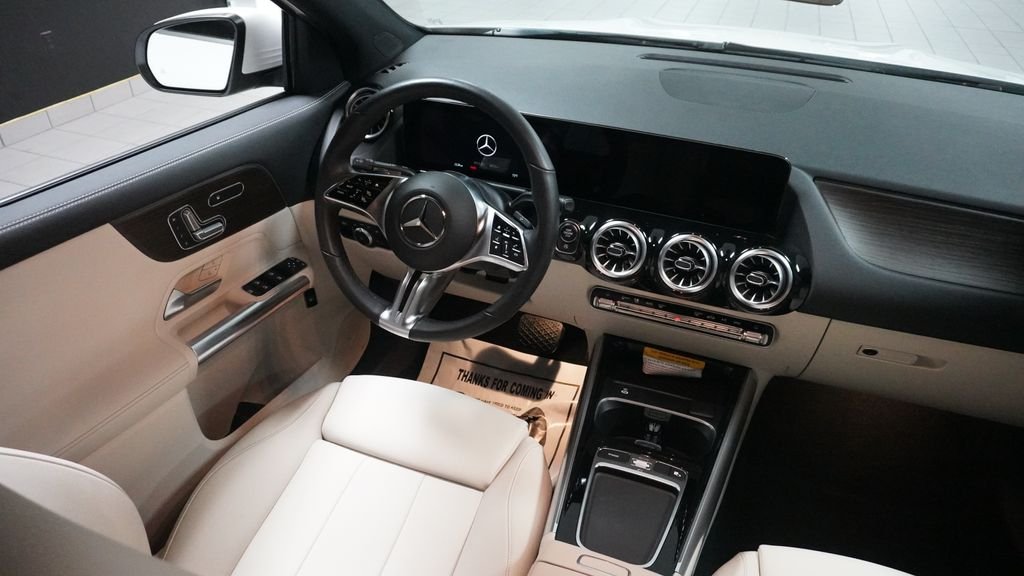 Certified Used 2026 White Mercedes-Benz GLA 250 image 25