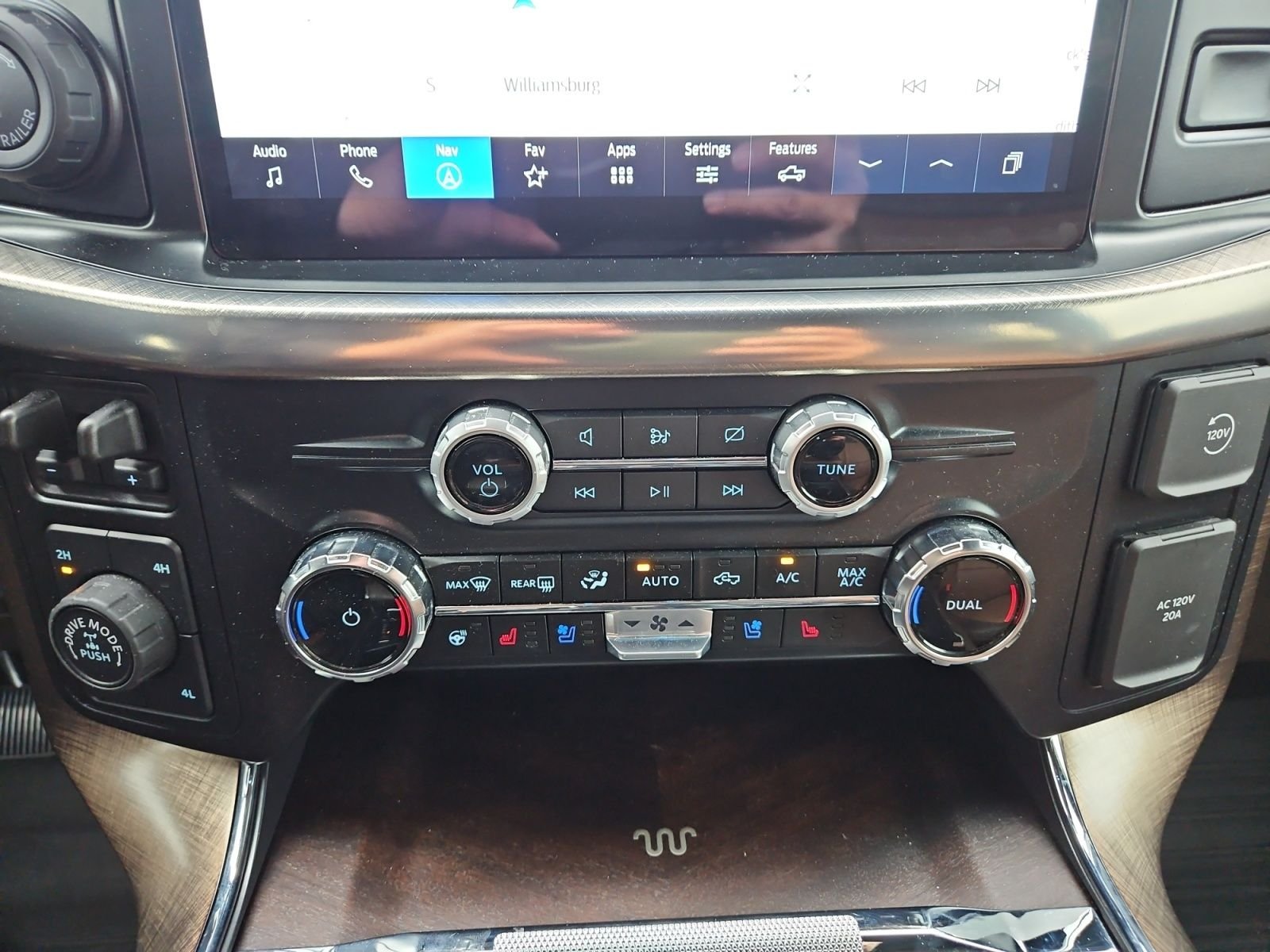 Used 2024 Black Ford King Ranch image 28