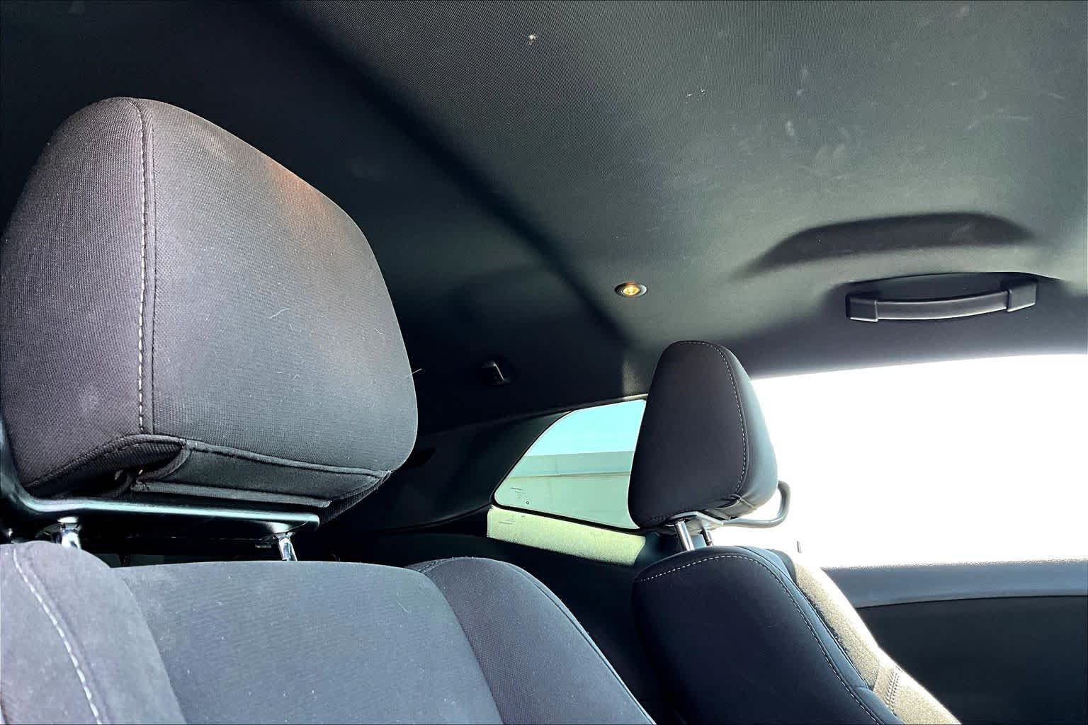 Used 2023 Granite Pearlcoat Dodge SXT image 13