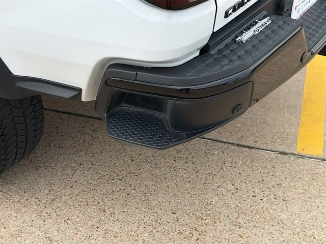 Used 2025 White Chevrolet Trail Boss image 29