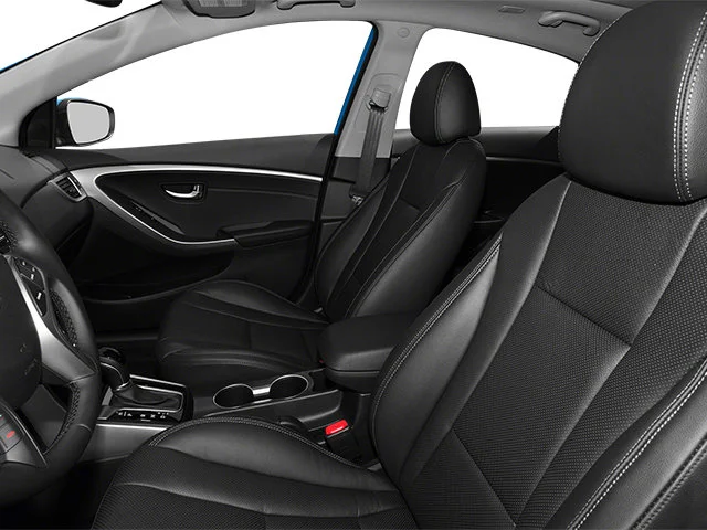 Used 2014 Geranium Red Hyundai  image 11