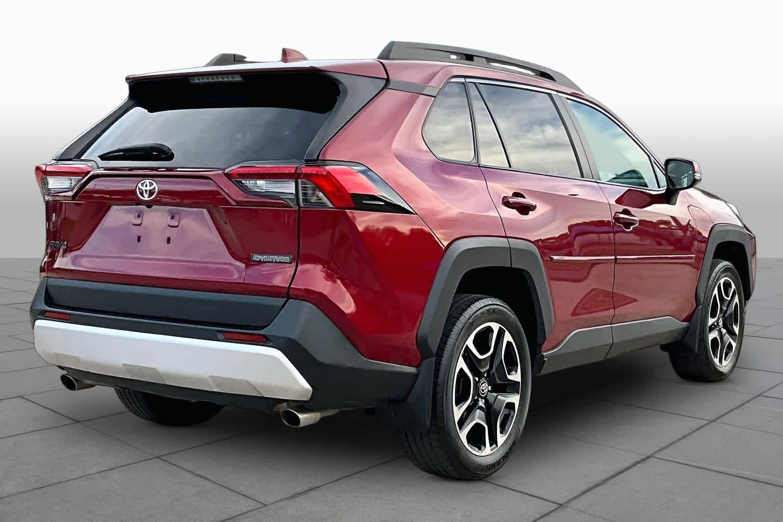 Used 2019 Ruby Flare Pearl Toyota Adventure image 13