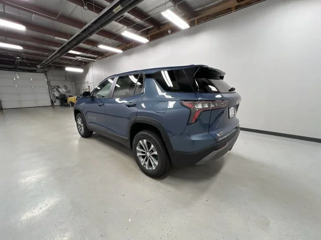 2027 Chevrolet Equinox LT - Photo 6